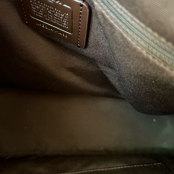 Coach Large NWT Tote Yellow Lazer Embossed Signature Leather - Picture 6 of 12